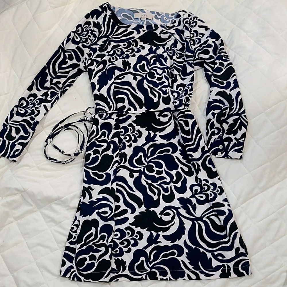 LOFT modern floral lead tent dress with belt